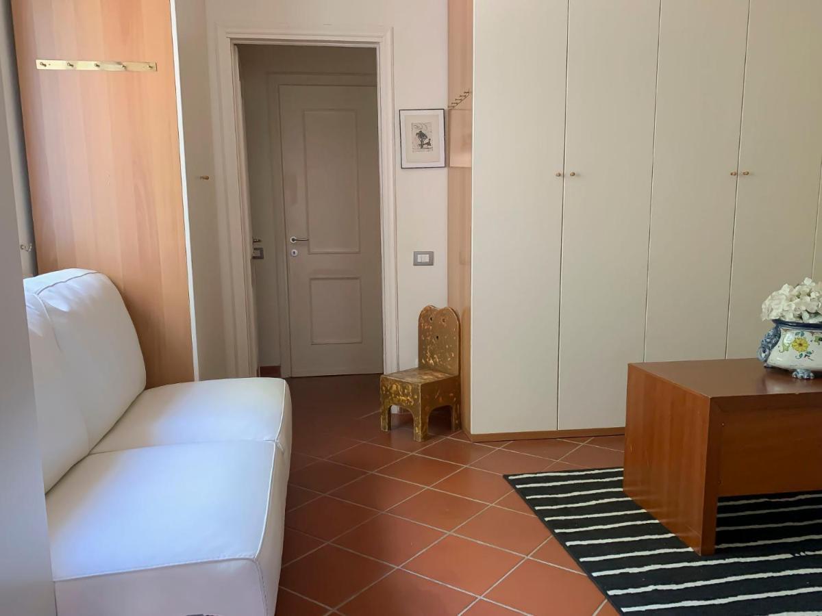 Villa Locazione Turistica La Casa Vivente Livorno Esterno foto
